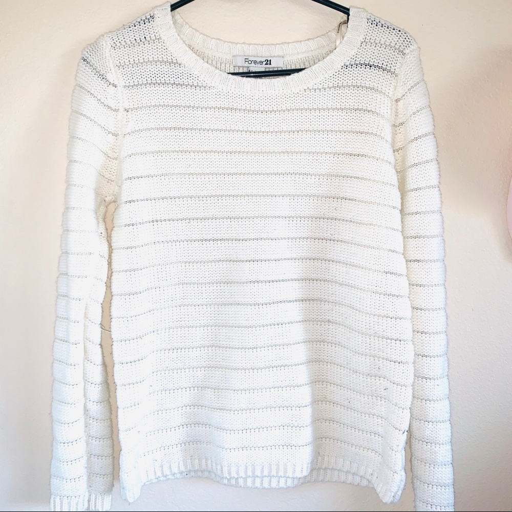 • White open-knit sweater •